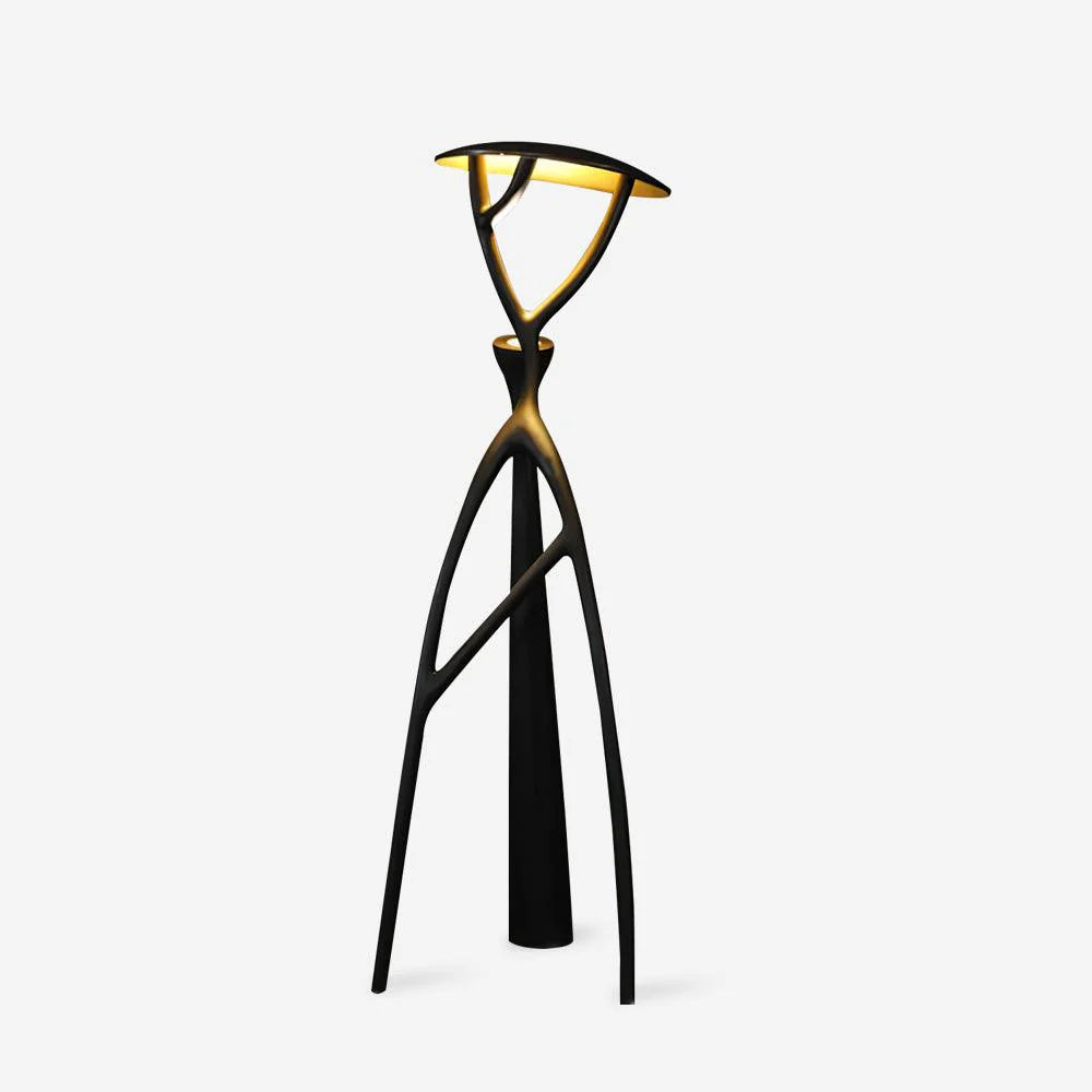 Modern Artistic Floor Lamp: Unique tree-branch inspired design adds creative flair to living spaces.