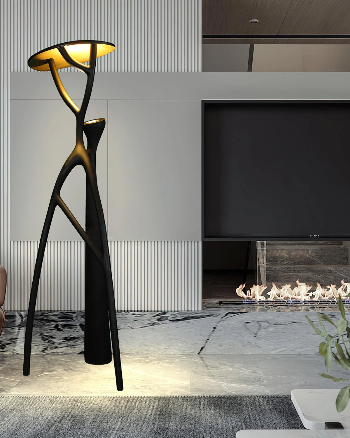 Elegant Floor Lamp: Unique tree-branch structure adds sophisticated charm to living spaces.