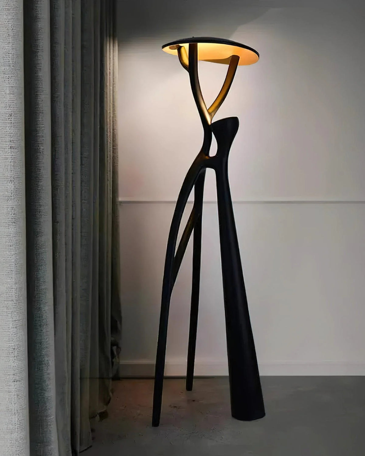 Discover the charm of this Creative Branch Floor Lamp—ideal for adding artistic ambiance to interiors.