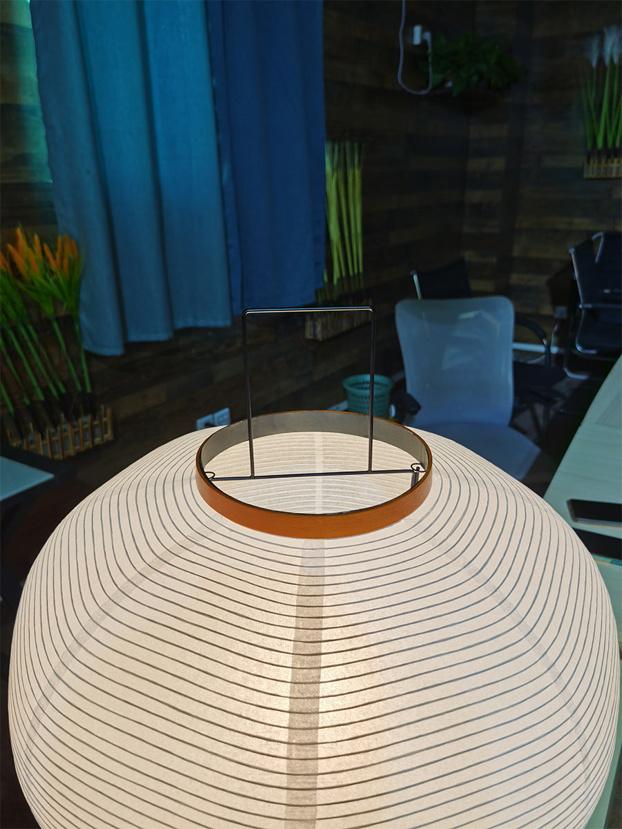 close up of Akari Floor Lamp