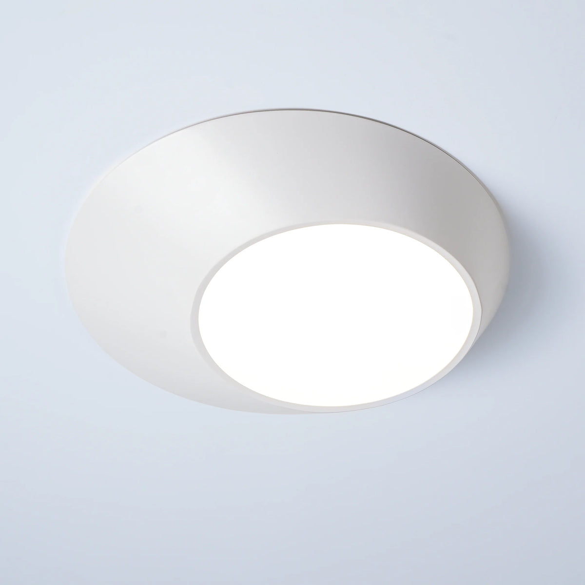 Angled_Ceiling_Light_40