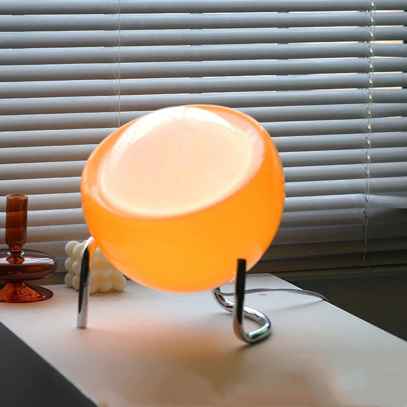 Bauhaus_Yolk_Table_Lamp_3