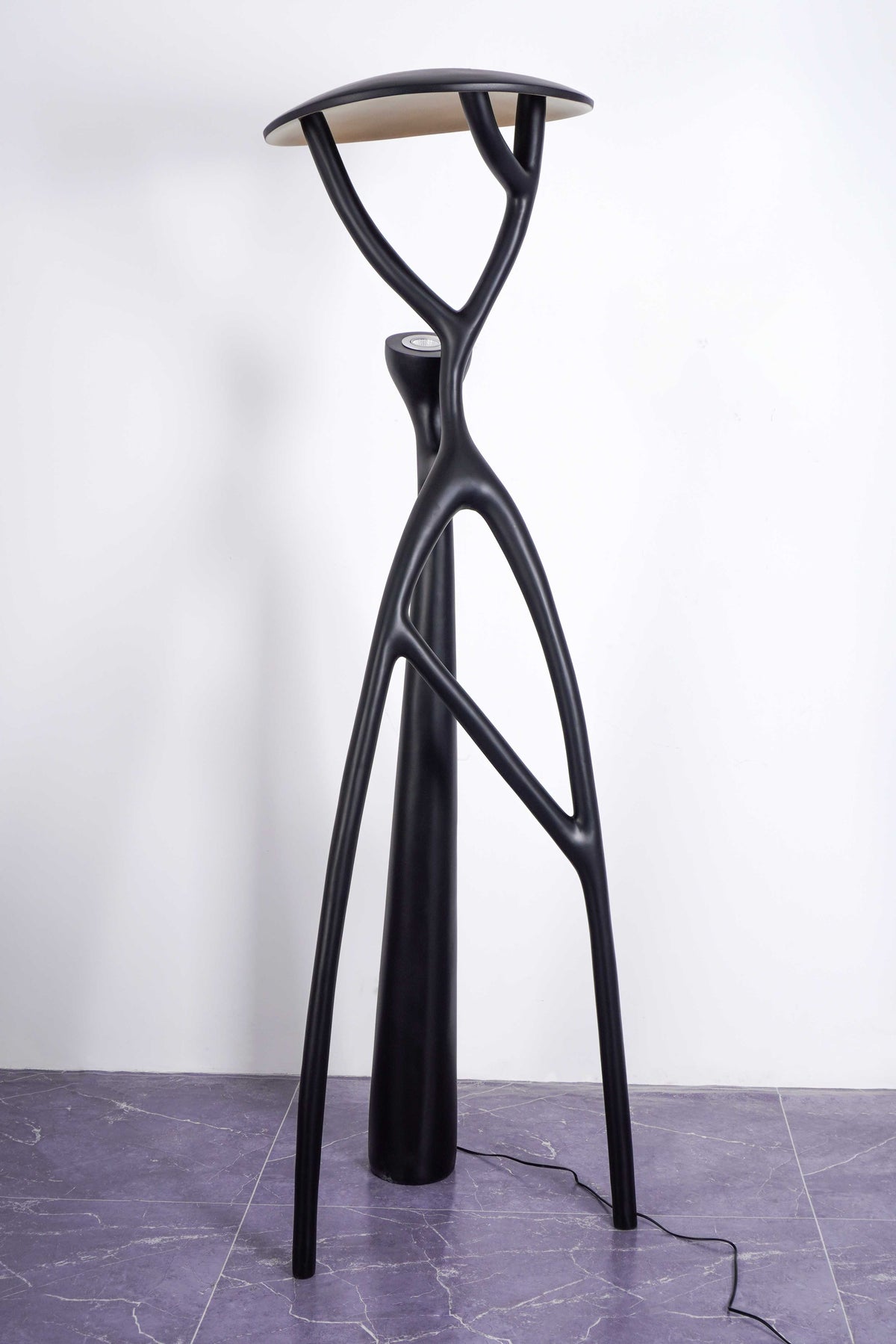 Elegant Decorative Lamp: Branch-like structure adds creative lighting to home interiors.