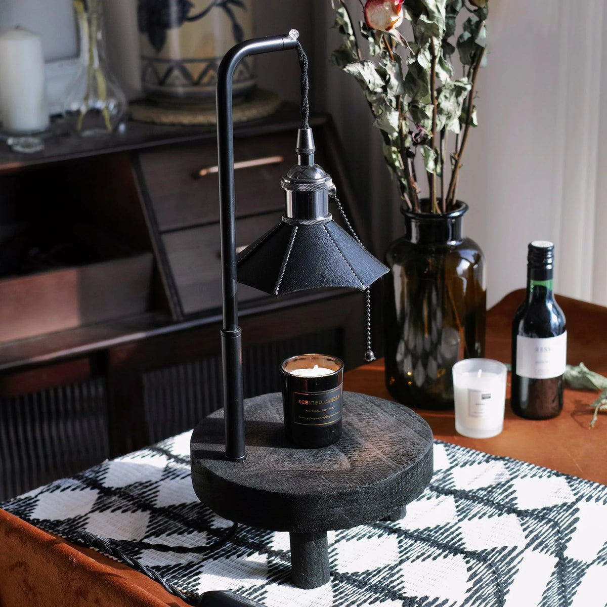 Cordero_Stool_Table_Lamp_2
