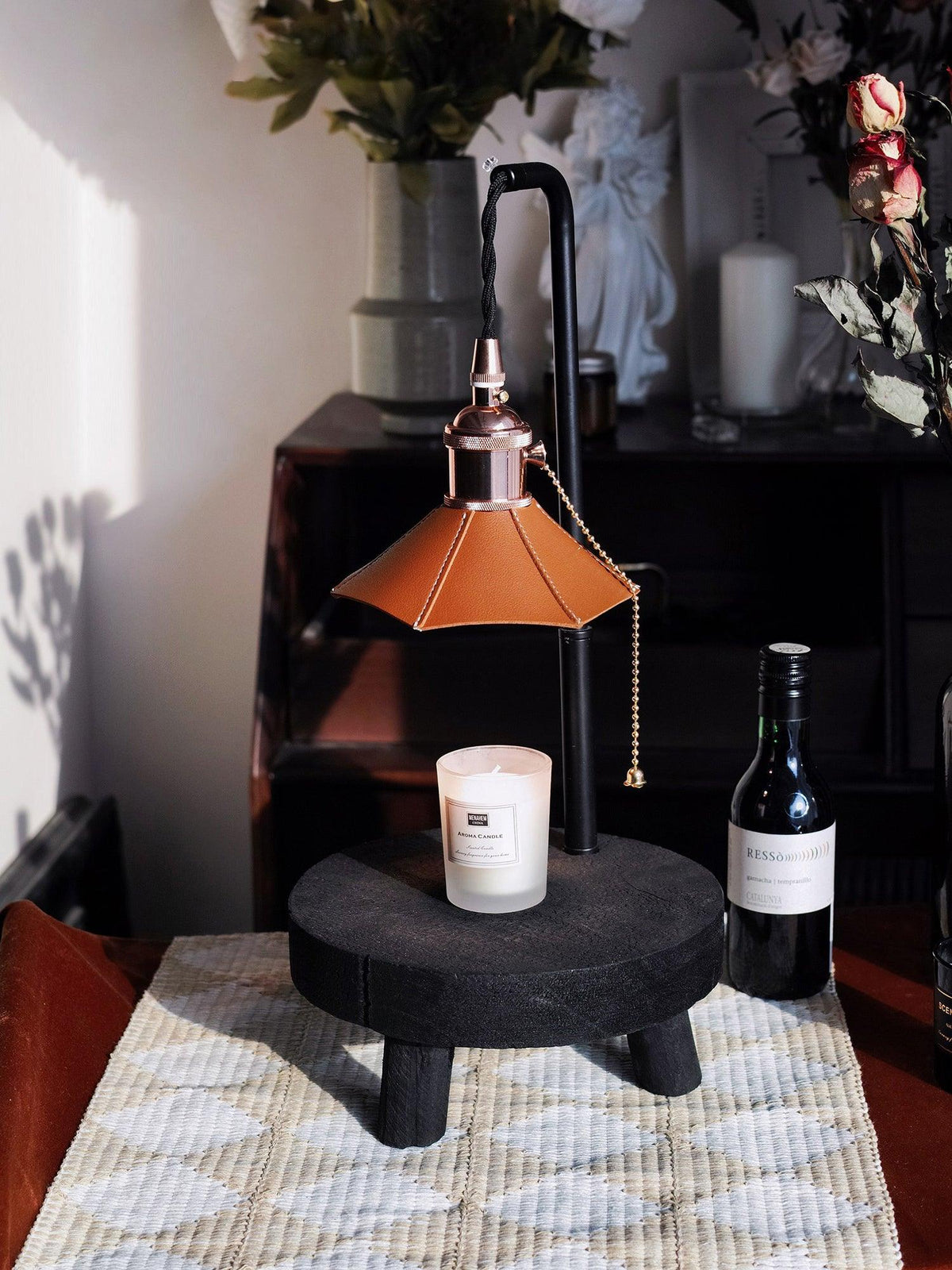 Cordero_Stool_Table_Lamp_4