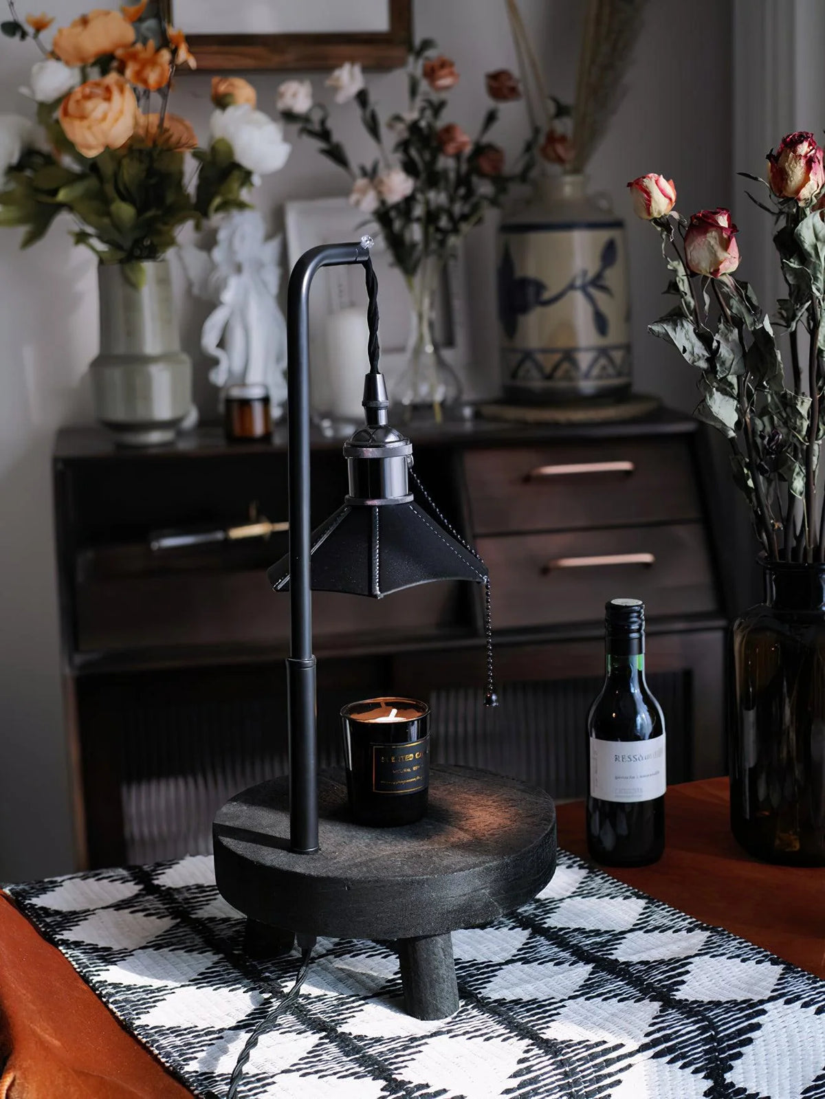 Cordero_Stool_Table_Lamp_8