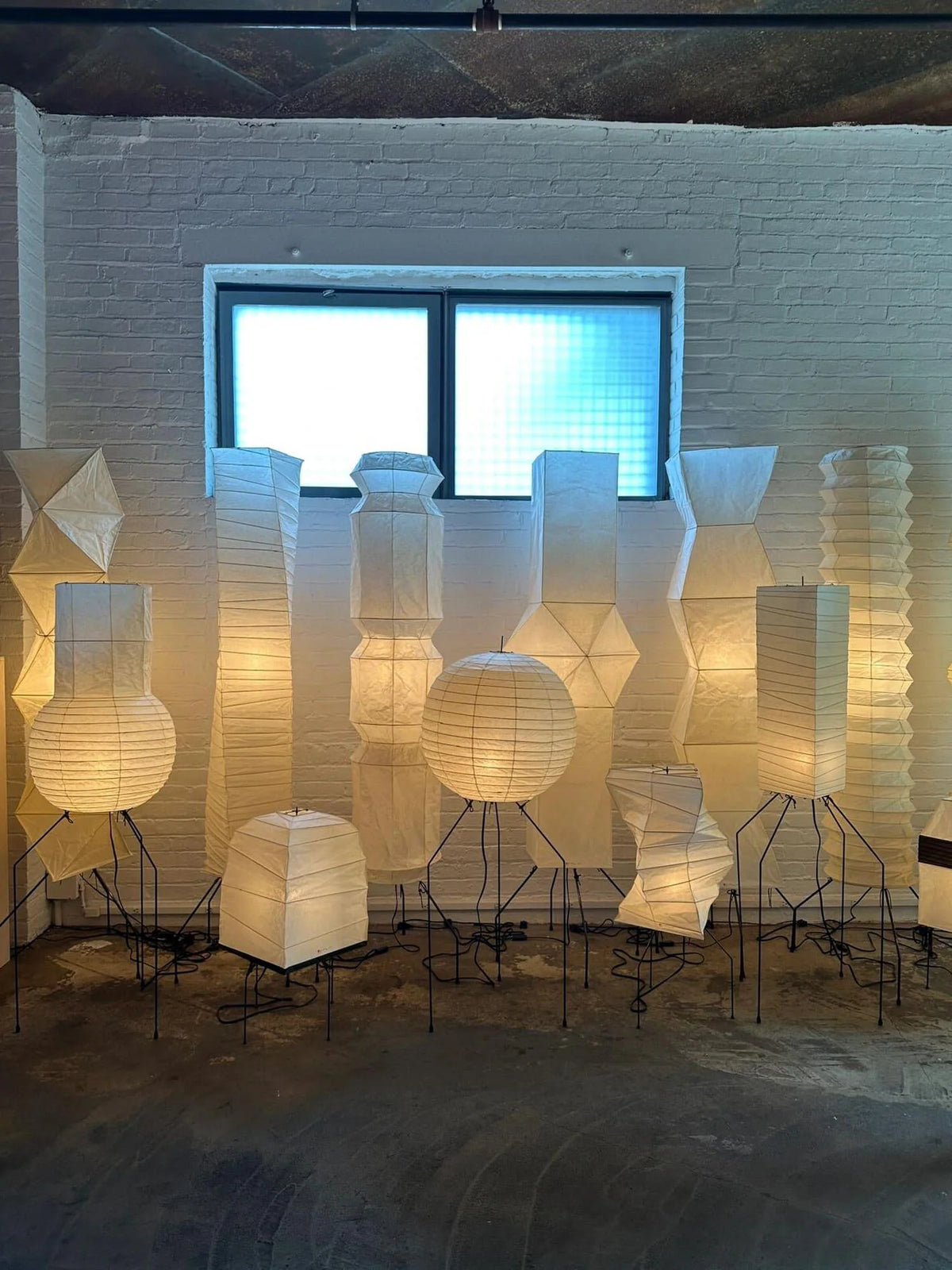 Ellipsa_Rice_Paper_Lantern_Floor_Lamp_3