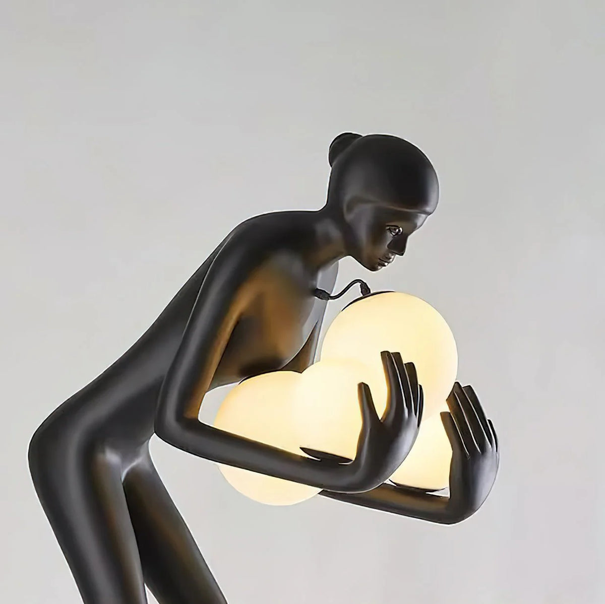 Embrace_Of_Light_Sculpture_Floor_Lamp_3
