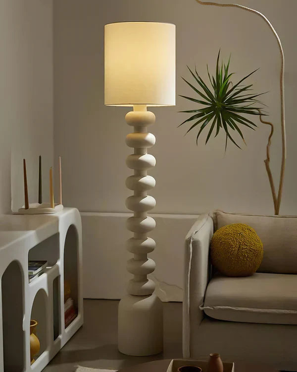 Emil_Minimalist_Floor_Lamp_2