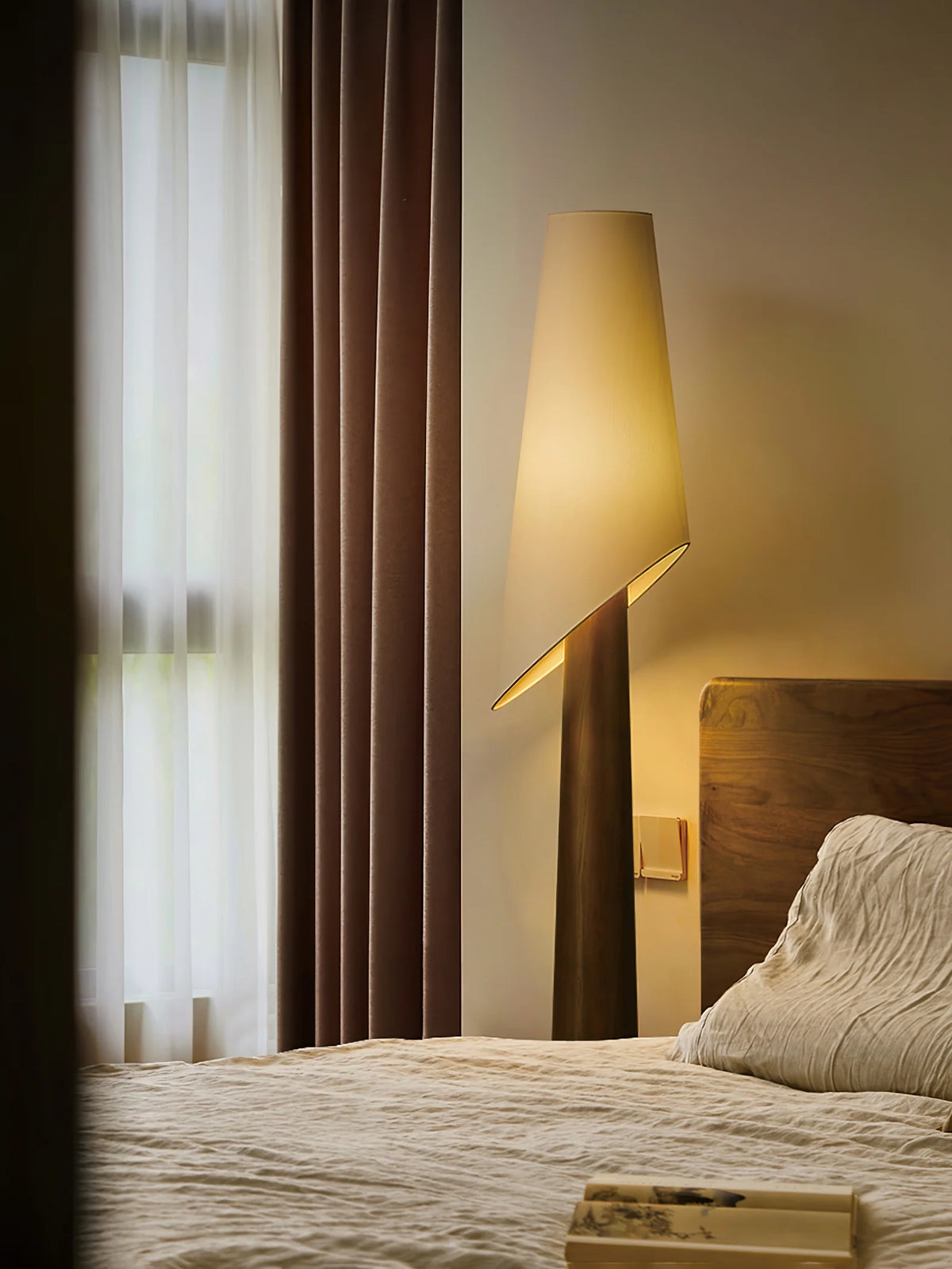 Flag_Floor_Lamp_13