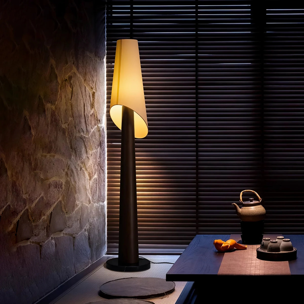 Flag_Floor_Lamp_3