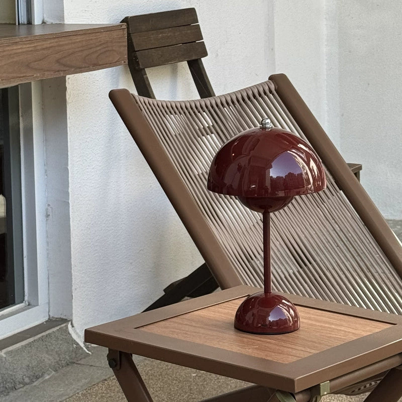 Flowerpot_VP3_Table_Lamp_40