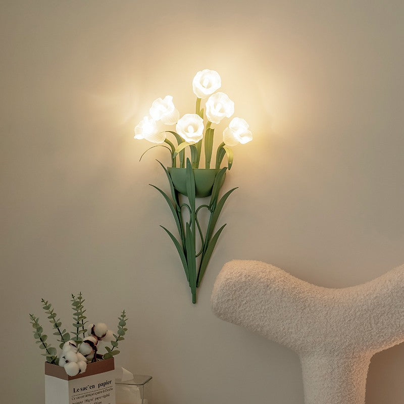 Green_Sonia_Wall_Lamp_2