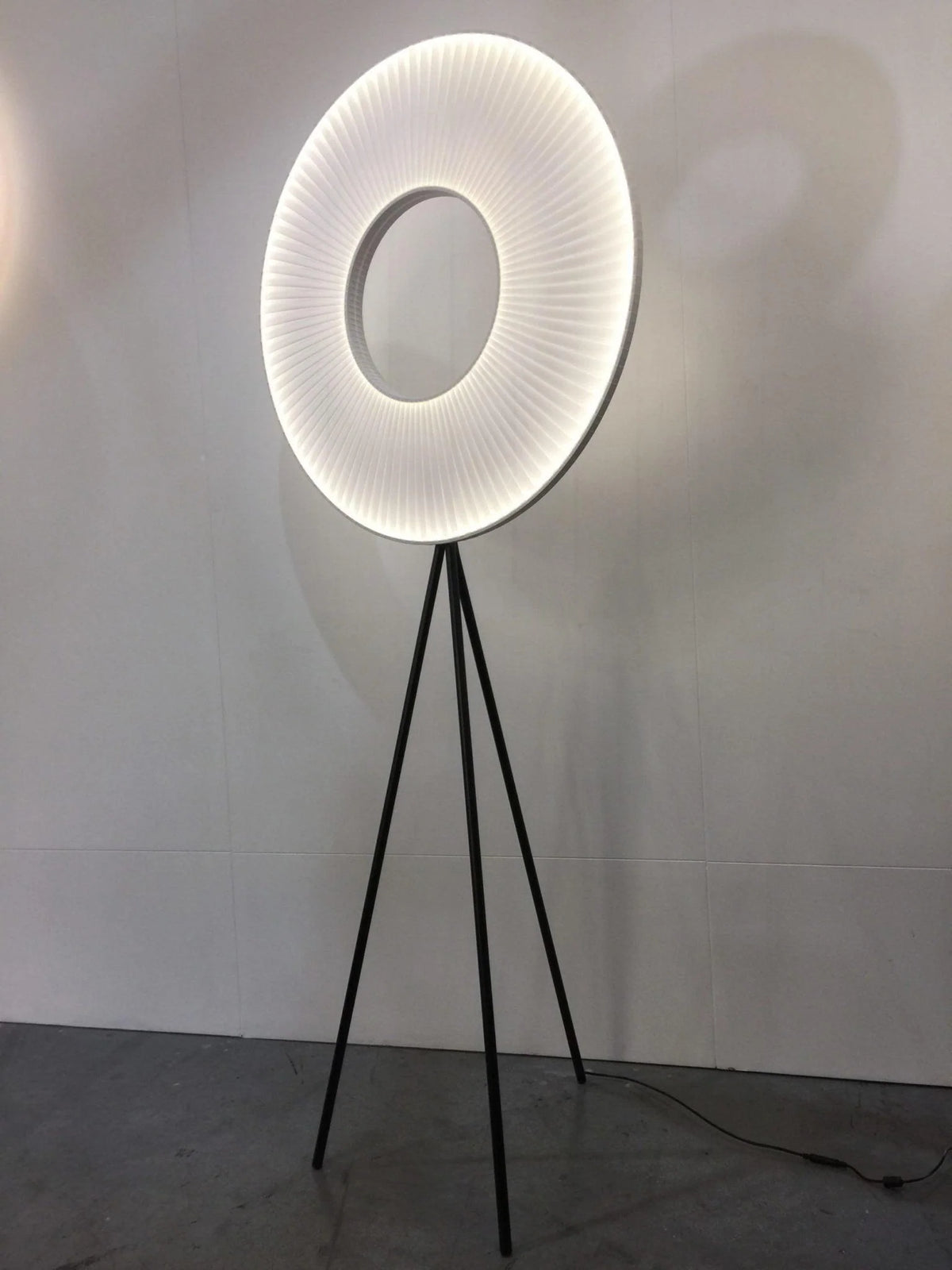 Iris Floor Lamp 22