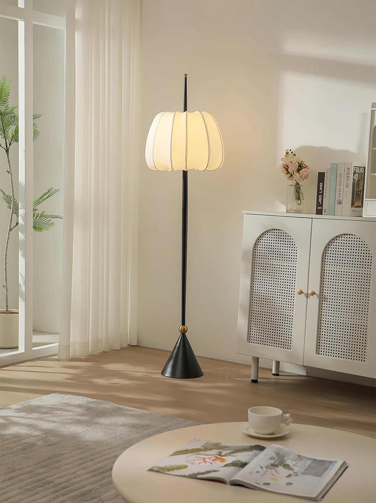 Liana_Floor_Lamp_10