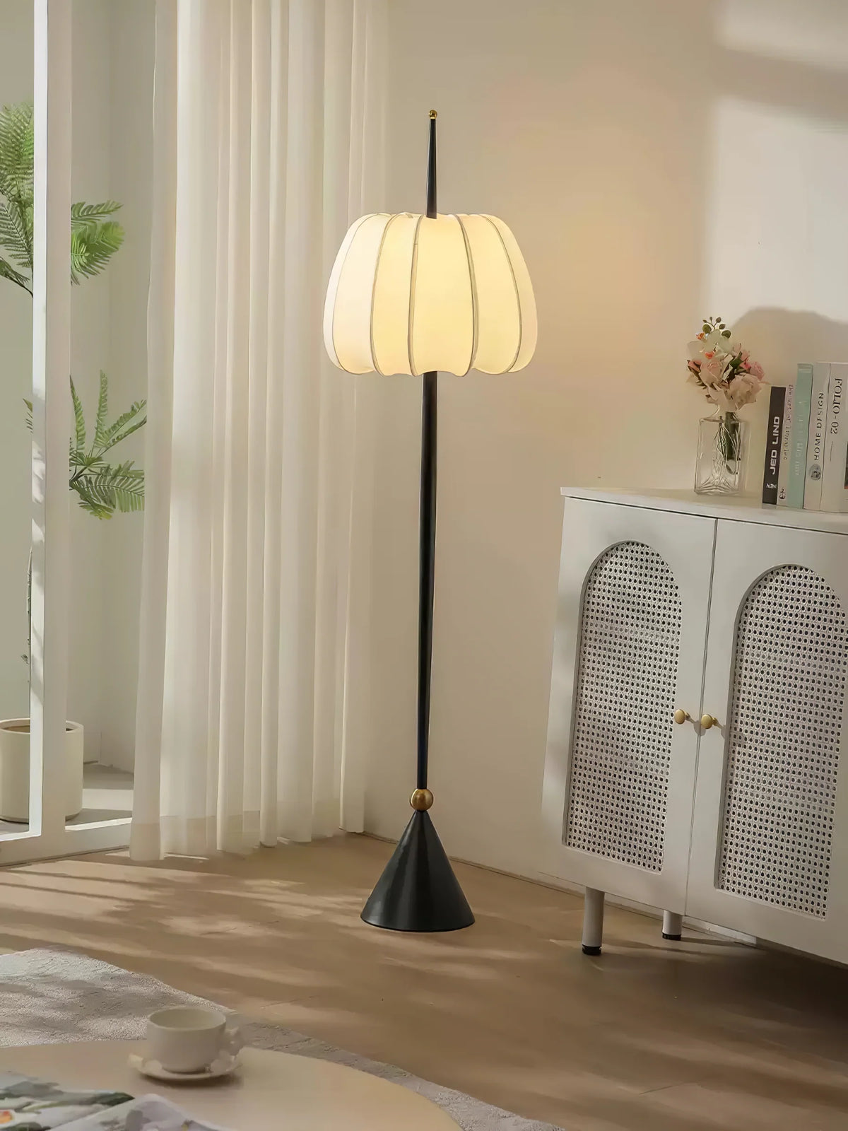 Liana_Floor_Lamp_11