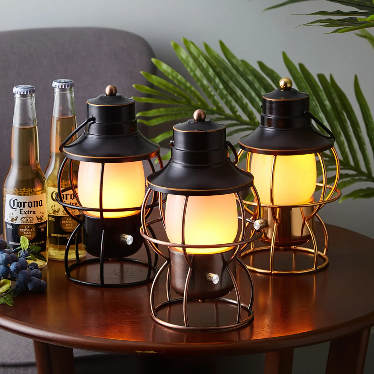 Metal_Hand_Table_Lamp_12