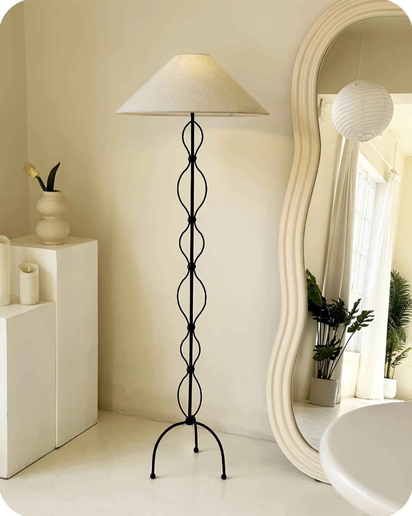 Minimalist_Iron_Twist_Floor_Lamp_2