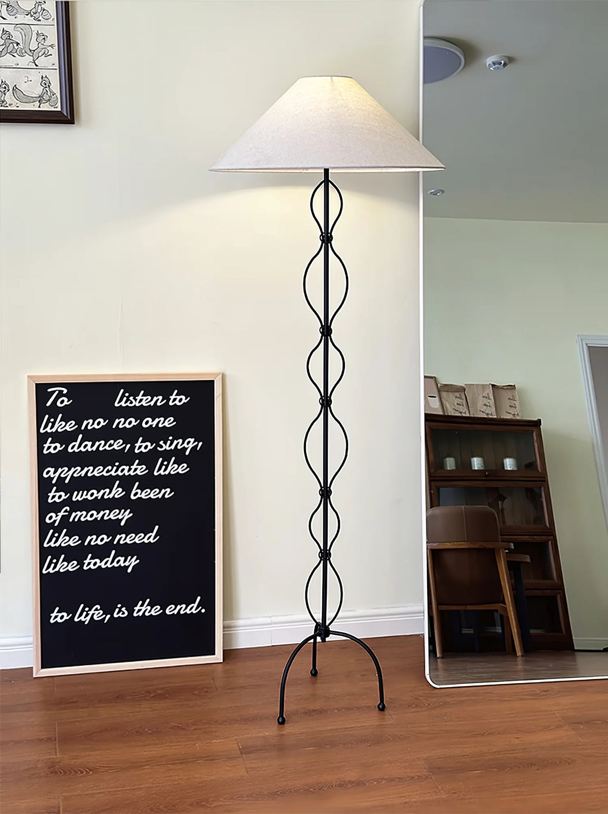 Minimalist_Iron_Twist_Floor_Lamp_9