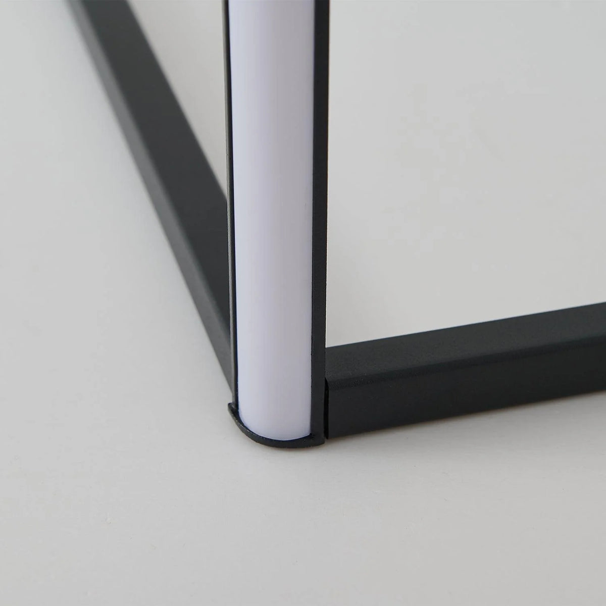Minimalist_LED_Floor_Lamp_13