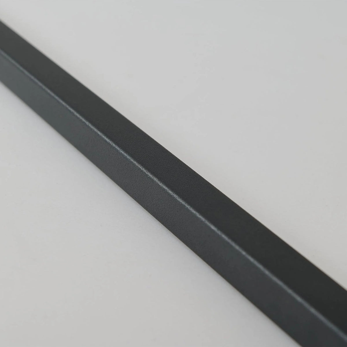 Minimalist_LED_Floor_Lamp_9