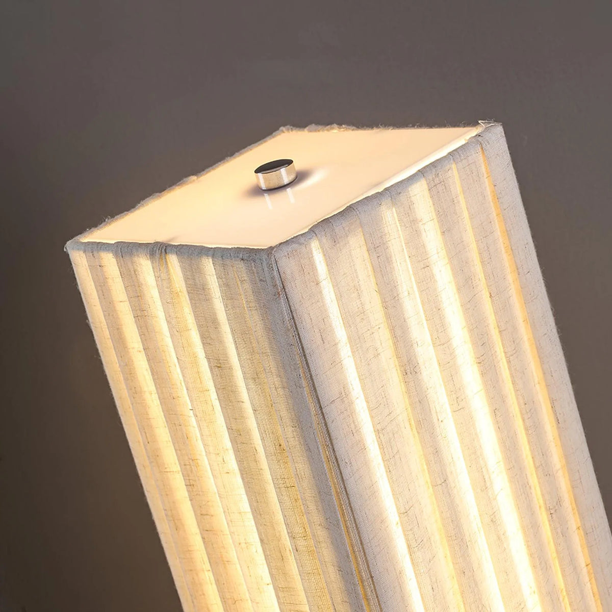 Minimalist_Quadrate_Floor_Lamp_13