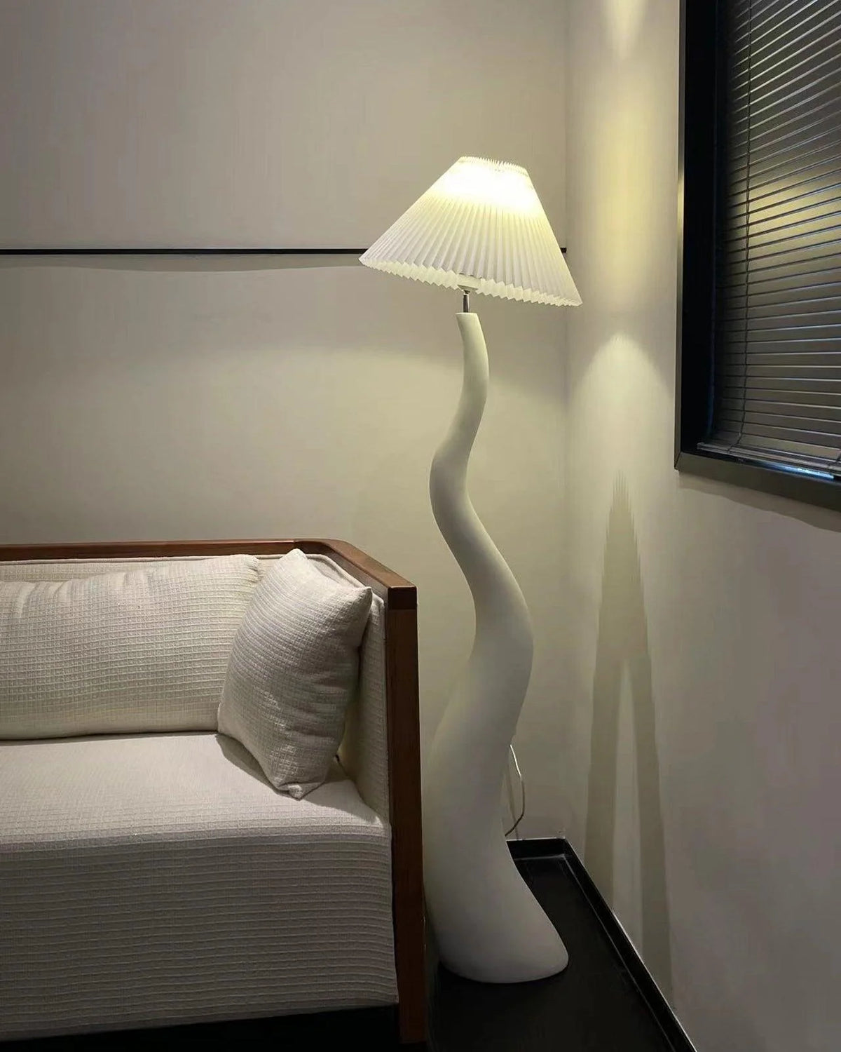 Nordic Twist Pleated Floor Lamp 23