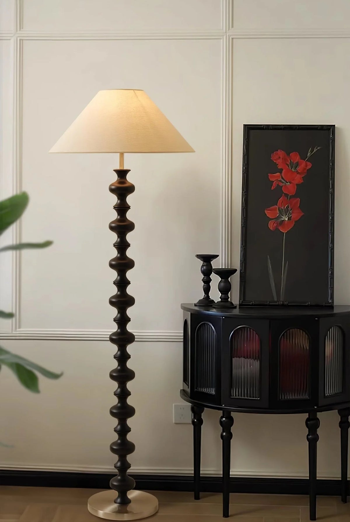 Sculpted_Rhythm_Wood_Floor_Lamp_5