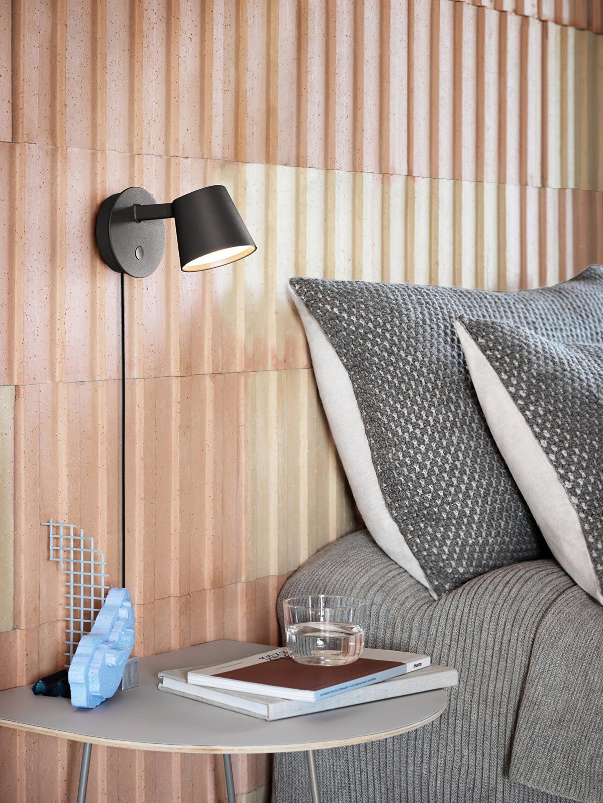 Tip_Plug-In_Wall_Lamp_5