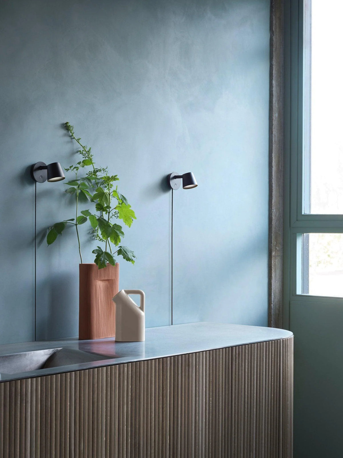 Tip_Plug-In_Wall_Lamp_8