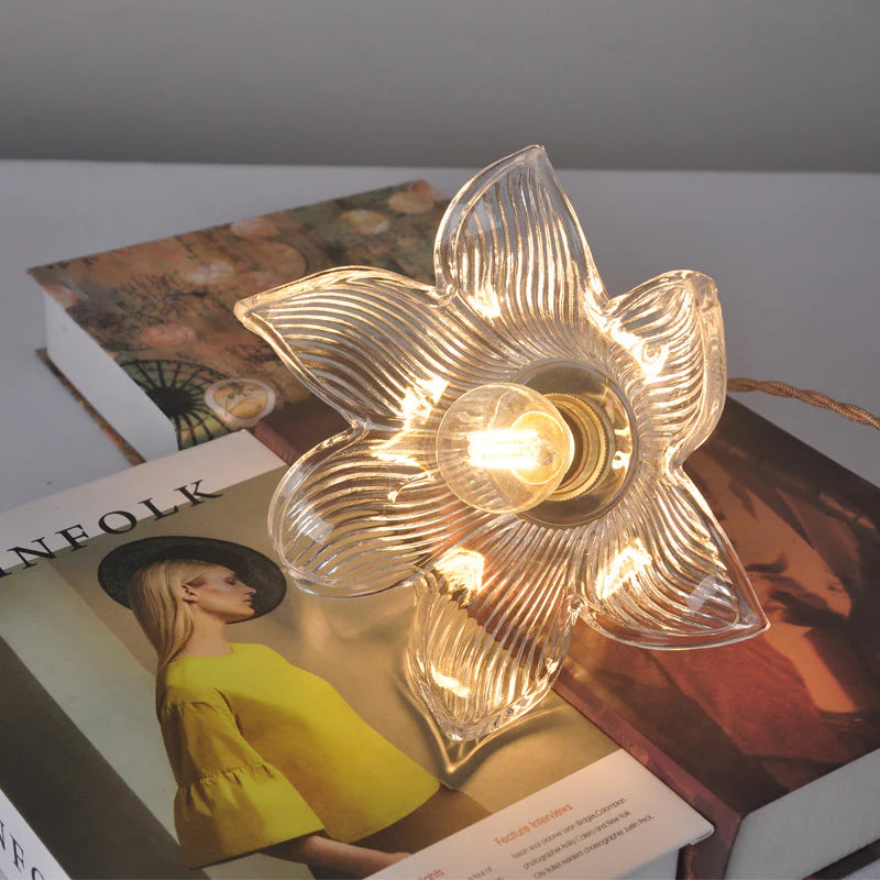 Vintage_Lily_Pendant_Light_9