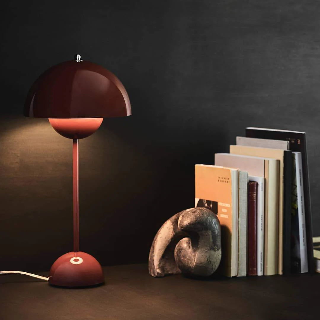 Flowerpot VP3 Table Lamp: A Design Classic for Modern Living