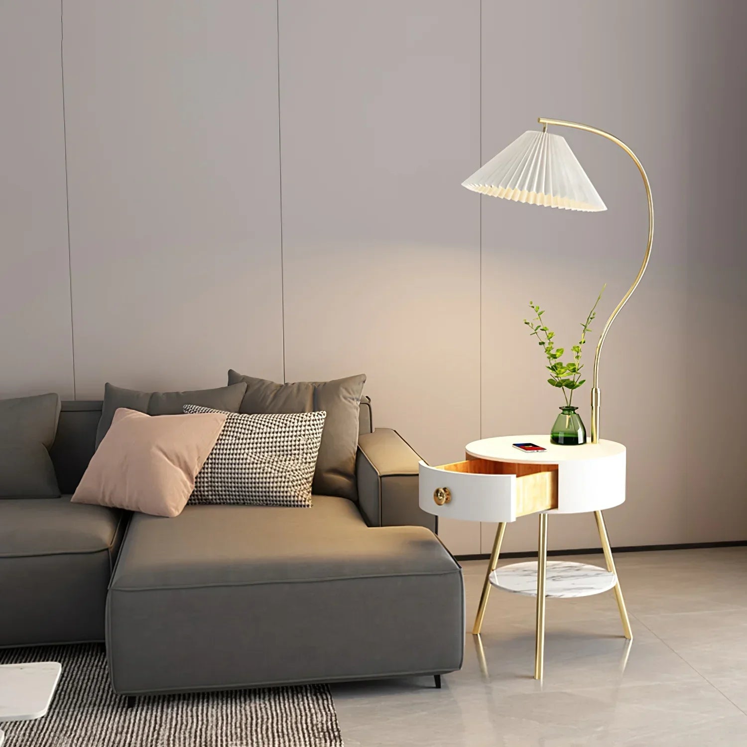 Three-legged floor lamp: confession of a fanatic - why the fourth leg of my house has disappeared collectively