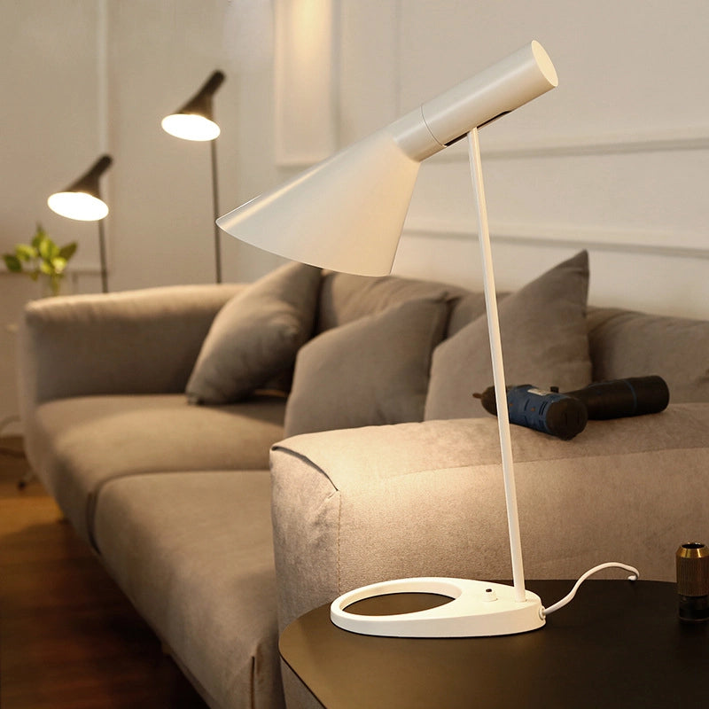 AJ Table Lamp 5