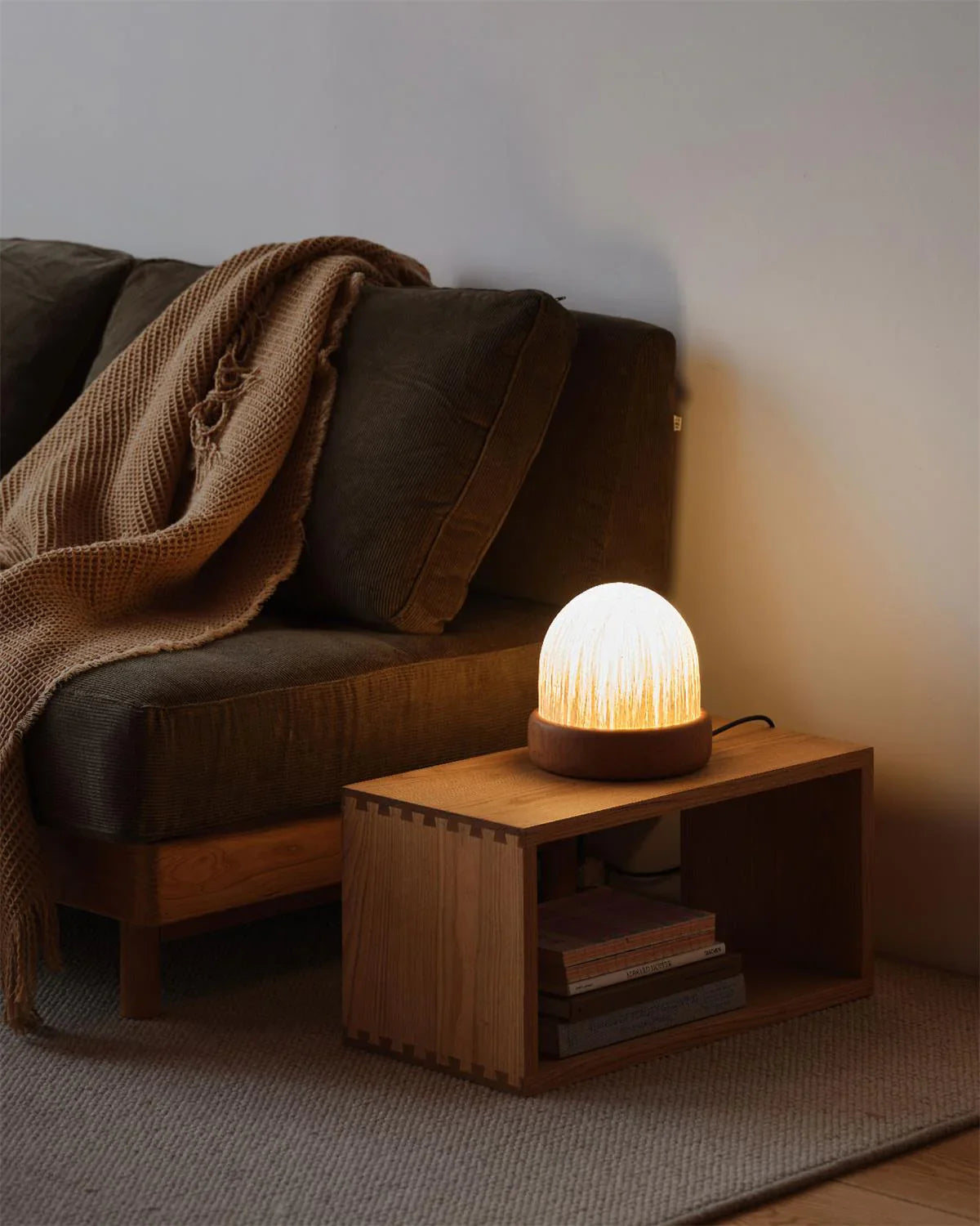 Acorn_Wood_Table_Lamp_4