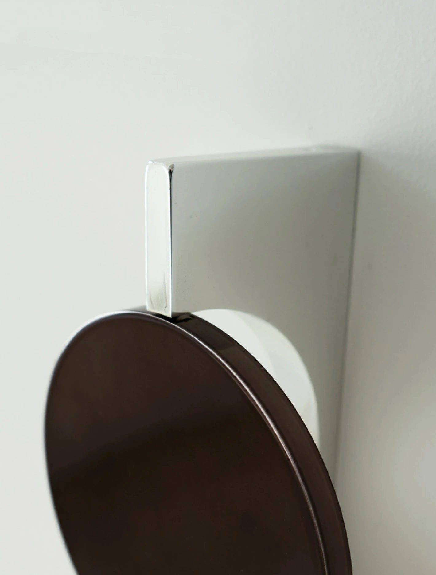 Adi_rotating_wall_lamp_5