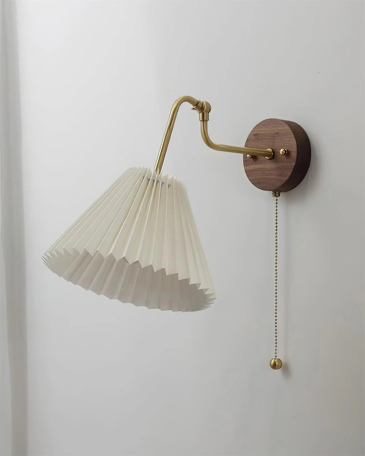 Aine_Pleated_Wall_Lamp_5