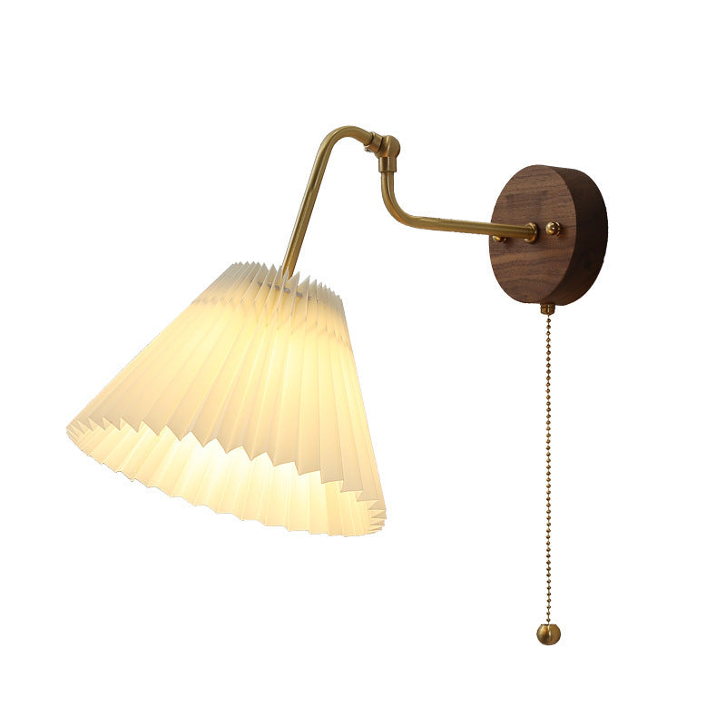 Aine_Pleated_Wall_Lamp_8