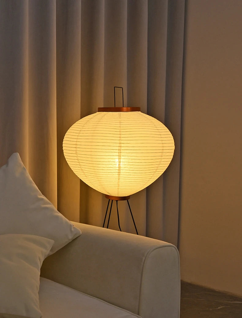 Akari_10A_Floor_Lamp_10