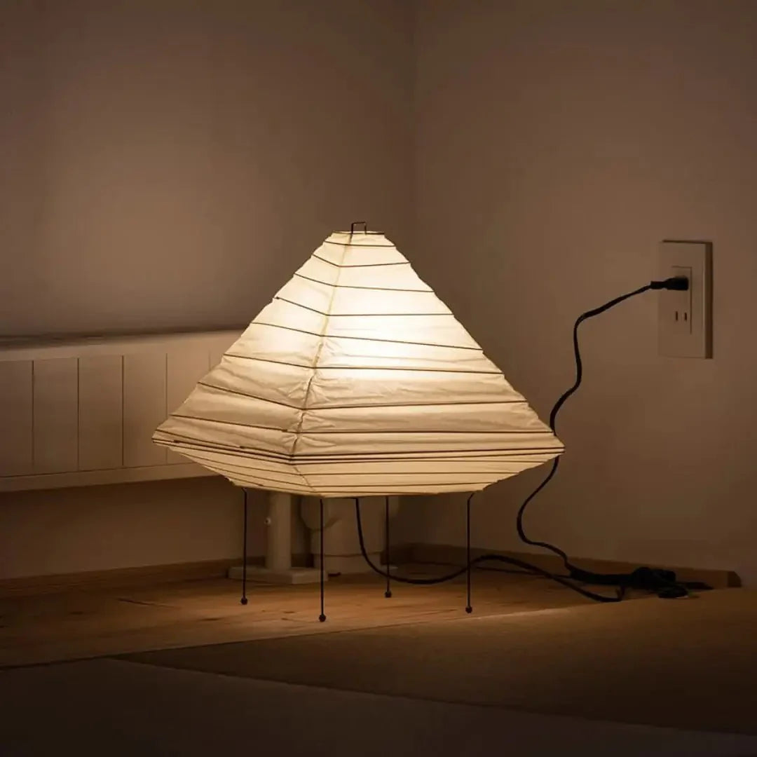 Akari_5_Table_Lamp_10