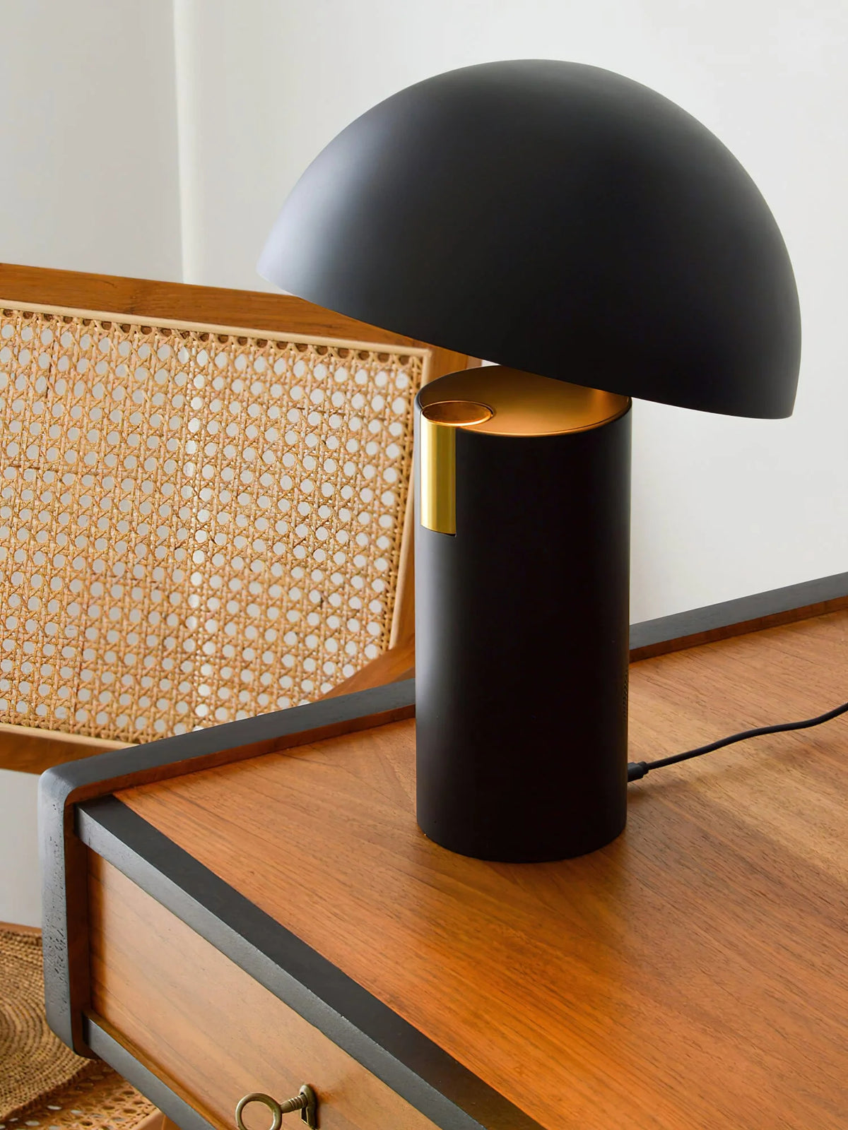 Alto_Table_Lamp_9