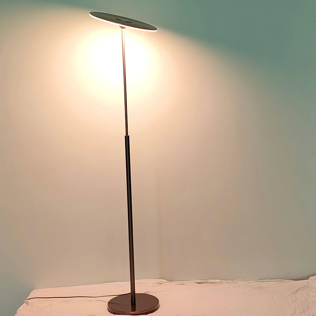 Ambra LED Floor Lamp 18