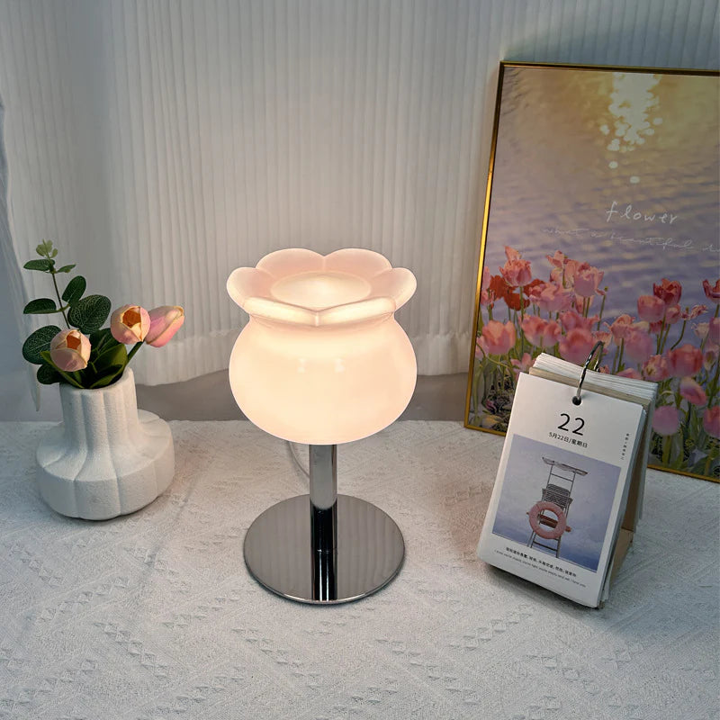 American_Flower_Table_Lamp_4