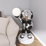 Apollo_Astronaut_Floor_Lamp_19