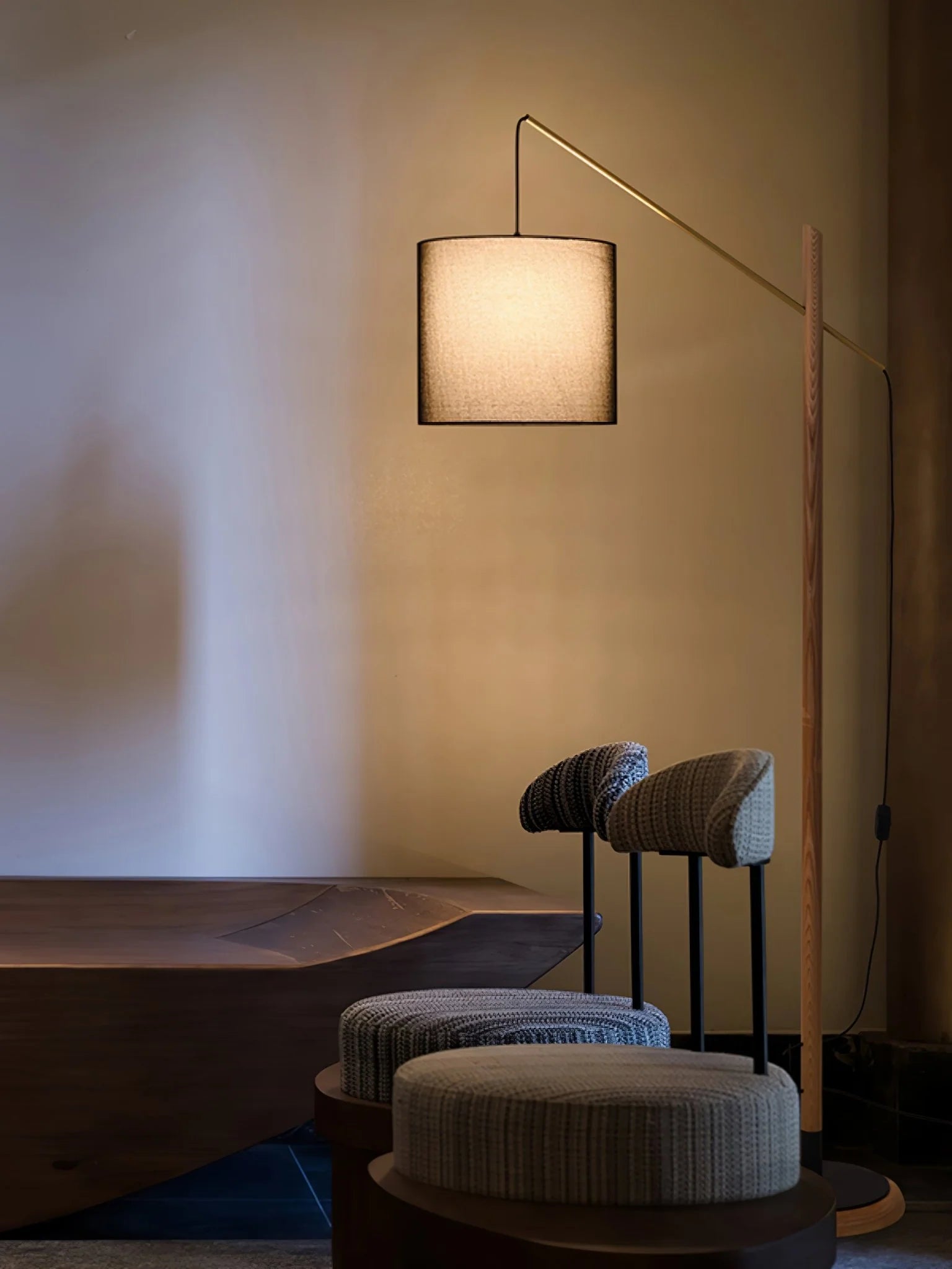 Archer_Floor_Lamp_8