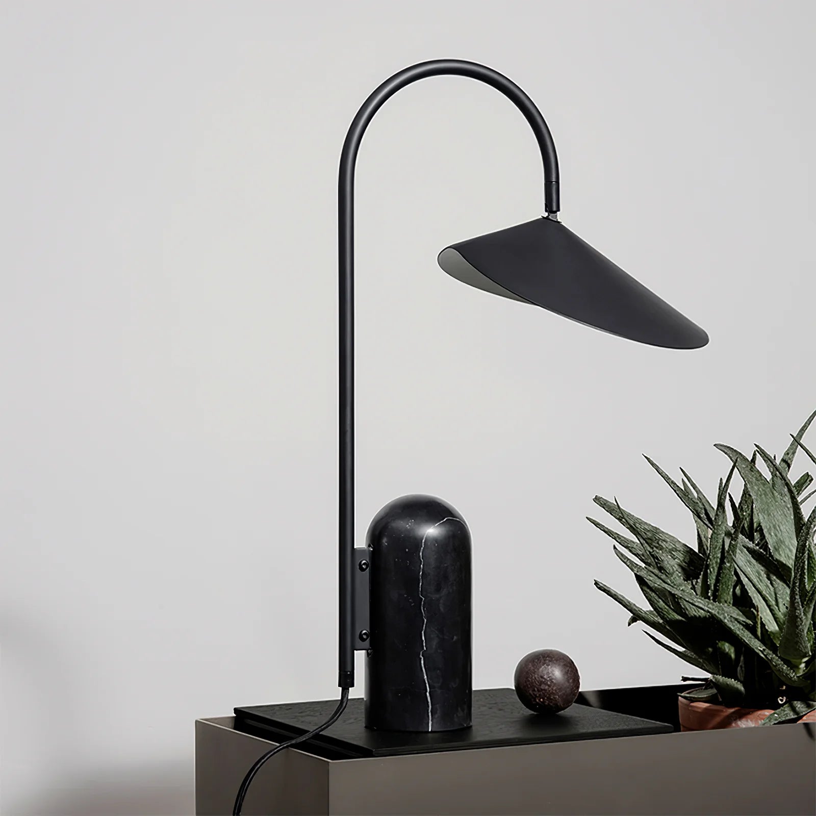 Arum Table Lamp 17