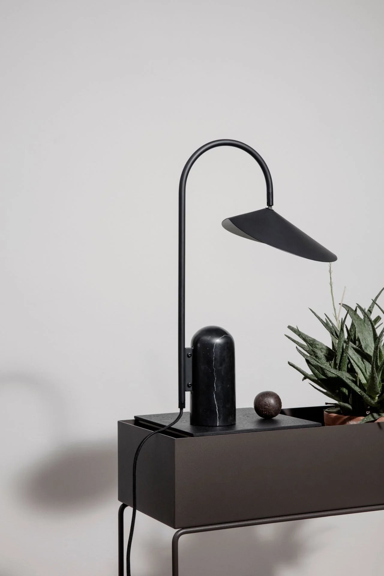 Arum Table Lamp 19