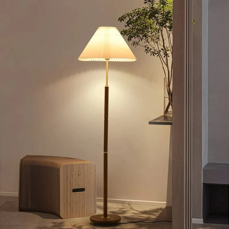 Axya_Pleated_Floor_Lamp_5