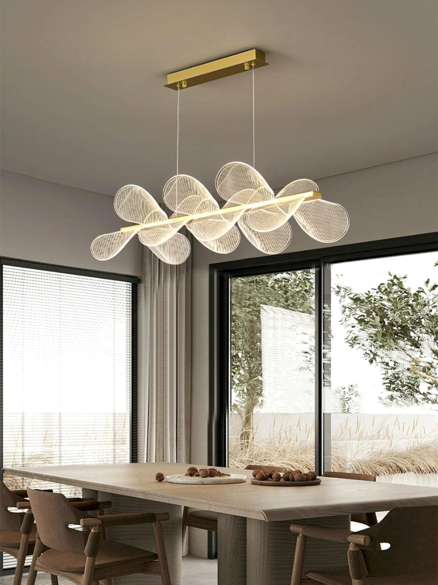 Bain Flying Flowers Chandelier 25