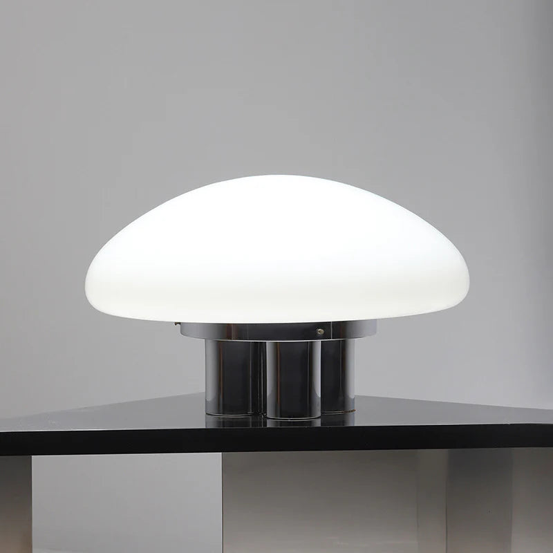 Bauhaus_Glass_Table_Lamp_9